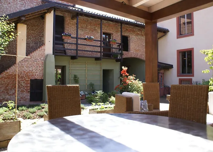 斯福尔采斯科住宿加早餐旅馆 招待所 Bellinzago Novarese